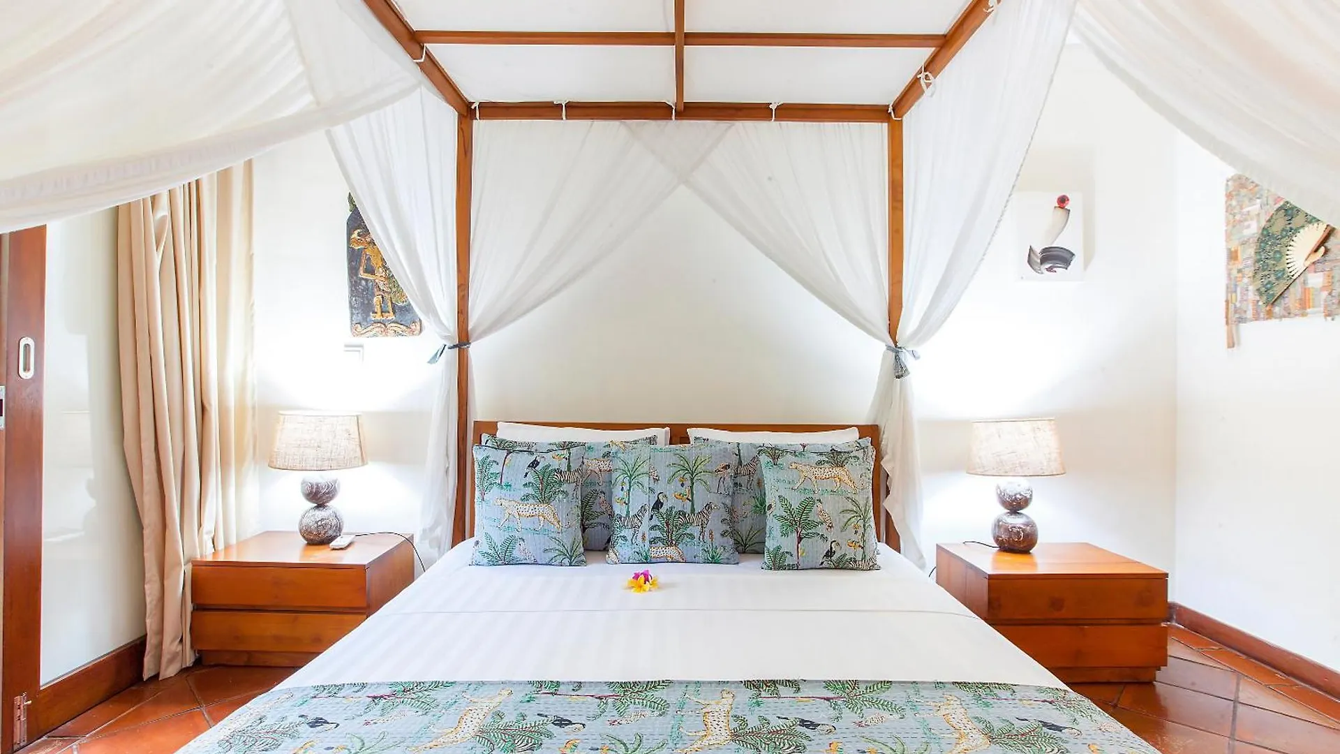 Villa Santi Seminyak סמיניאק